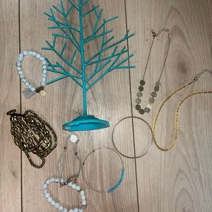 random jewelry+necklace tree